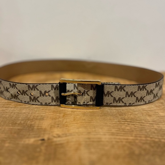 Michael kors‎ Womens brown and tan signature leather and canvas belt size 41” - Picture 1 of 7